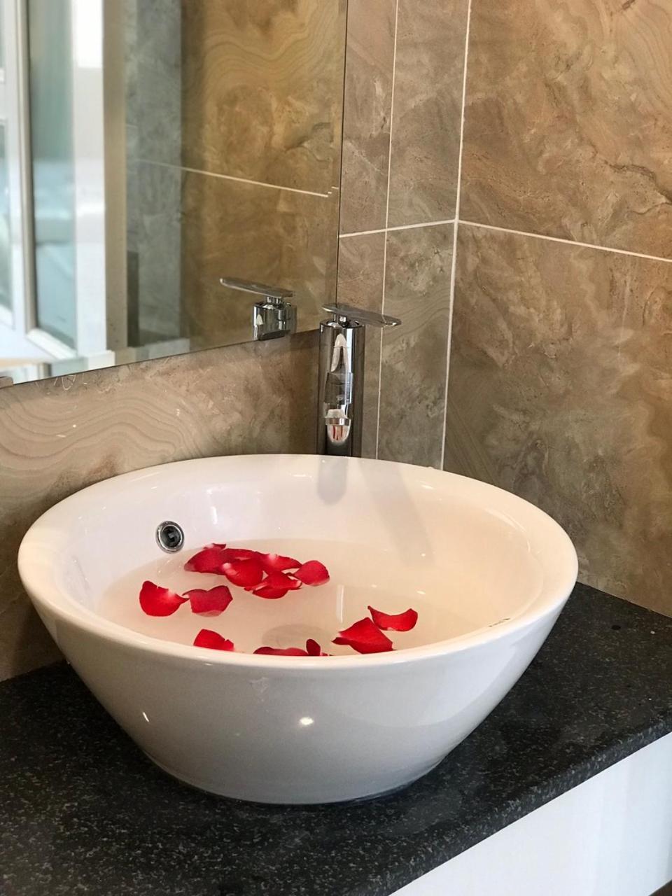 Hotel Hoai Anh Vung Tau Exteriör bild